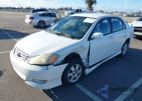 2003 Toyota Corolla S z USA, uszkodzony, nr VIN 1NXBR32E13Z104045